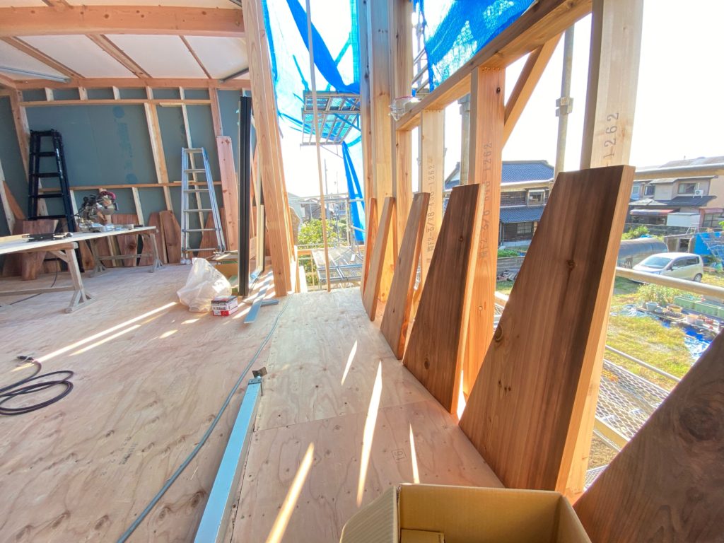 朝一は、軒の納まりの打合せ