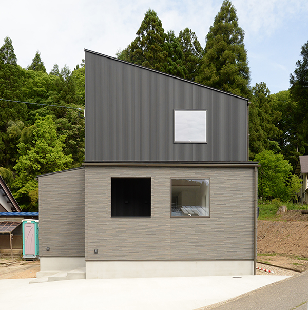 集流の家でオーナー様との打合せ