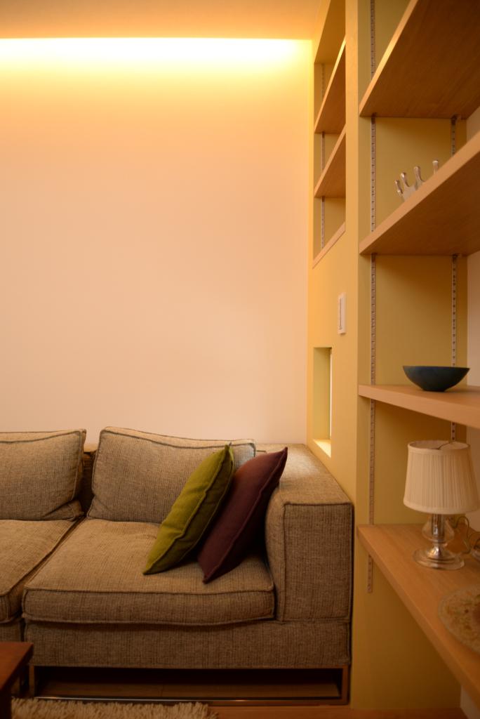 「三有の家」のリビングルーム