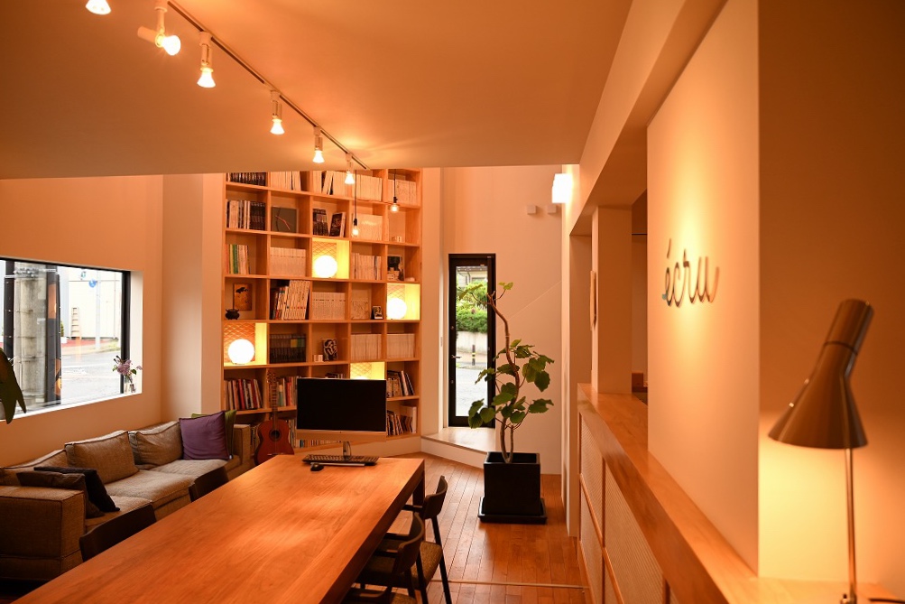 天国の話になったエクリュのオフィス