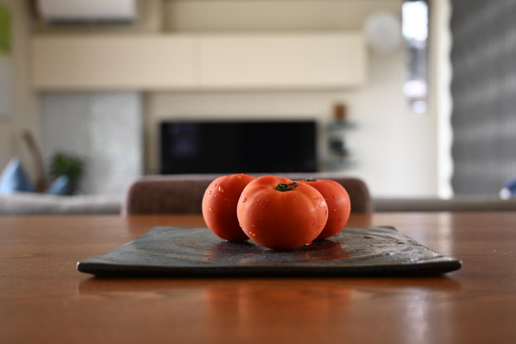 トマトって何か、より詳しく説明できる？