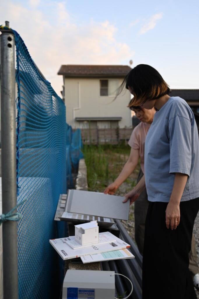 現地で行う外部を構成する部材のカラースキーム