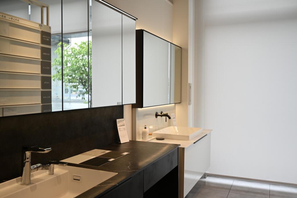 TOTOショールームで水まわり商材の説明をしていただきました。