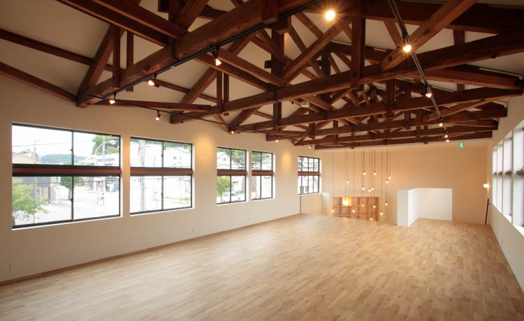 ギャラリーではなく、文化サロン?むしろエクリュ・ギャラリーというジャンル