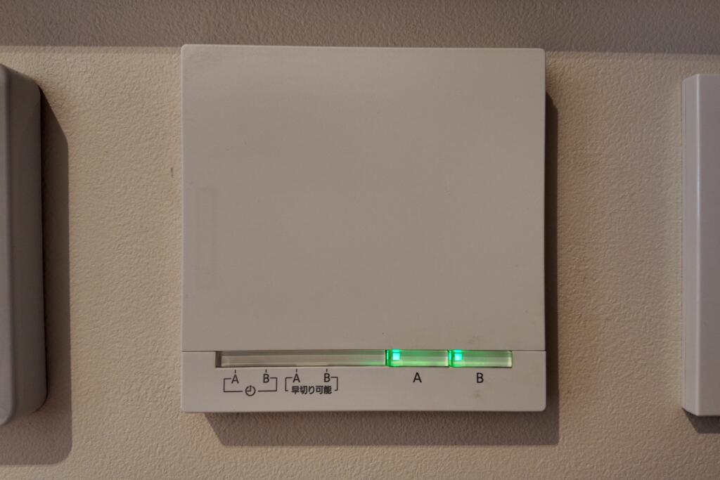 床暖房のスイッチをONに