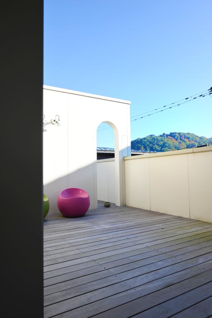 遊び心の家から見た足羽山