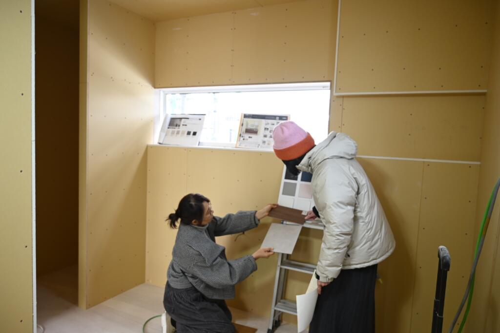 発注承認打合せ（内部仕上げ材）