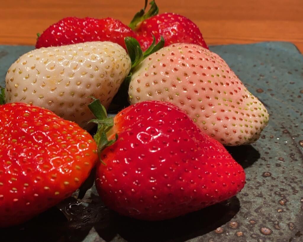 大学時代からの友人がイチゴを送ってくれました。